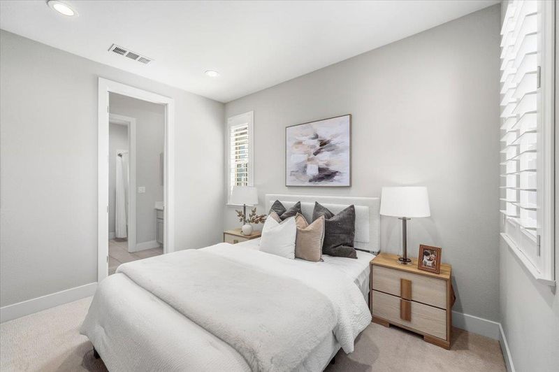1791182913