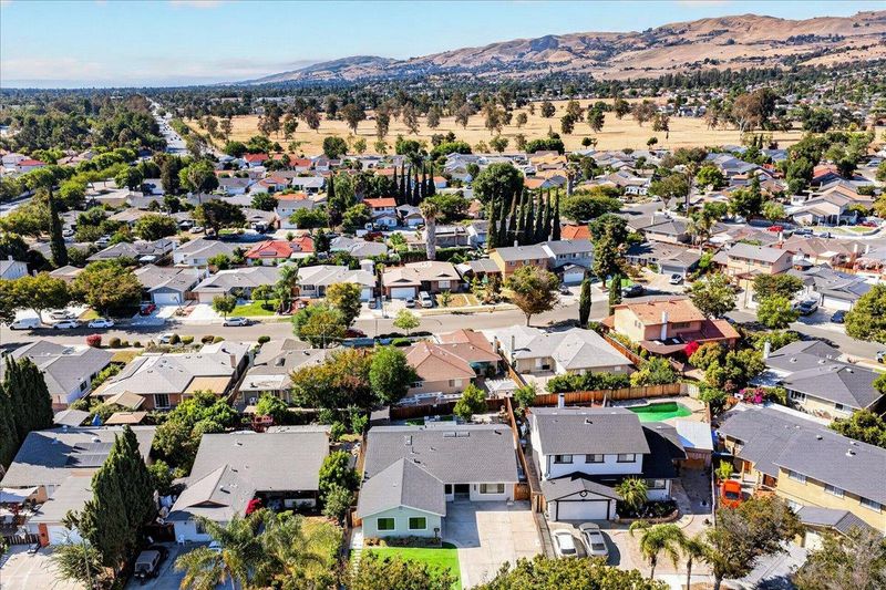 1783201709