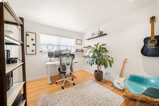 1787077296