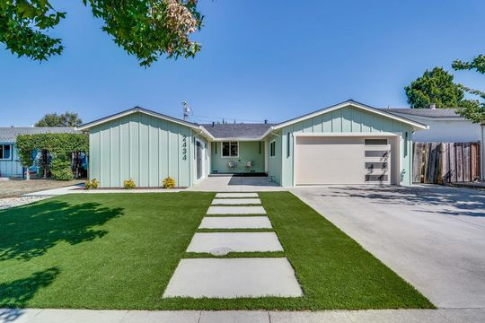 1790286519