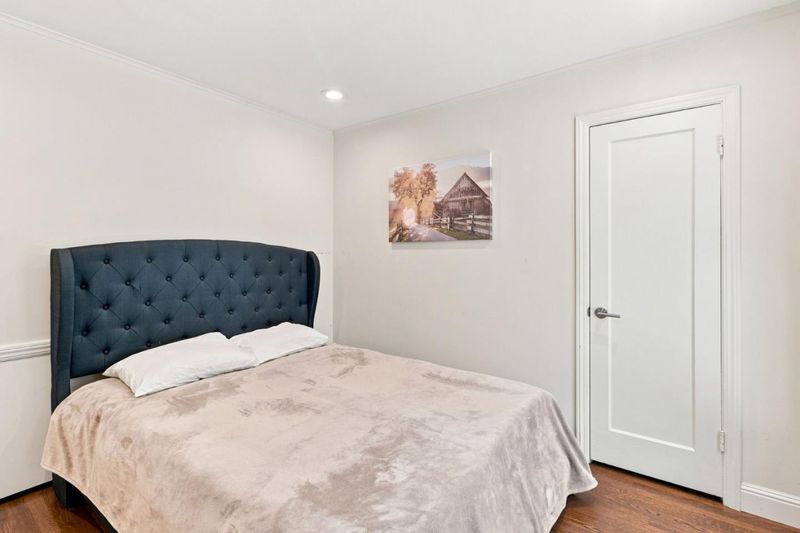 1787284112